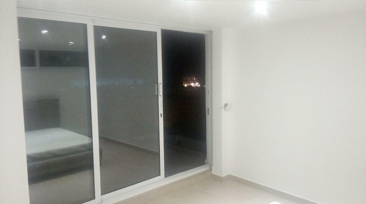 Freminore Sky Aprtments ไอยานาปา ภายนอก รูปภาพ